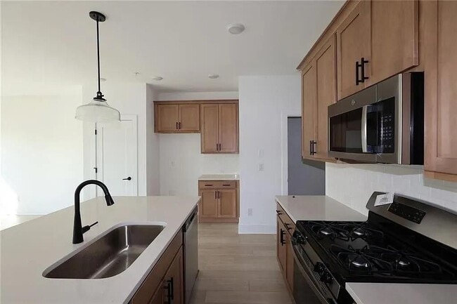 Photo - 166 Redbud Rd