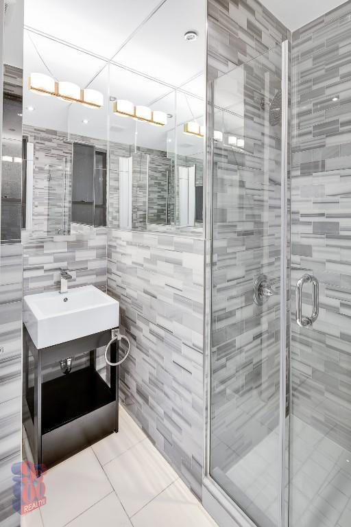 Photo - 3 W 103rd St Unit 1RW