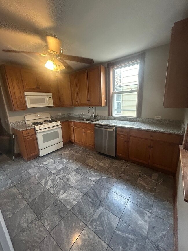 Photo - 3532 N Elston Ave Unit 2