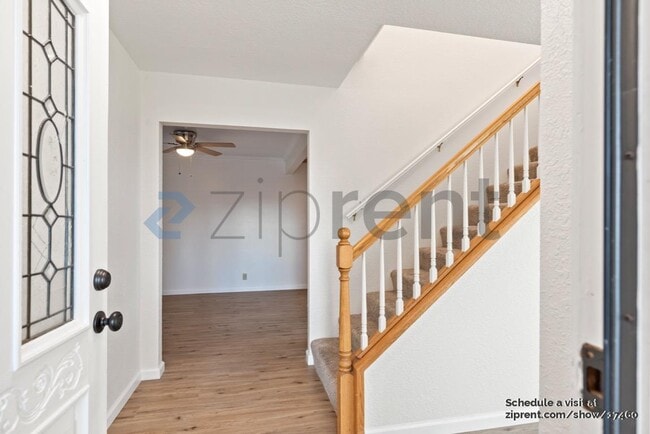 Photo - 39986 Barbara St