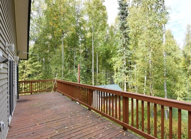 Photo - Single-Family 1 Bed Home | Available June 8 | Dog Friendly