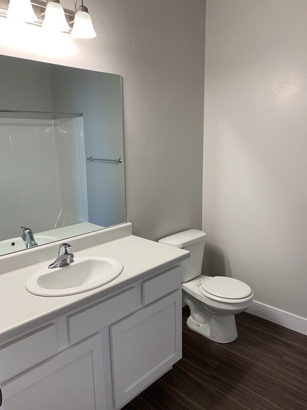 718 N 380 W Unit 101