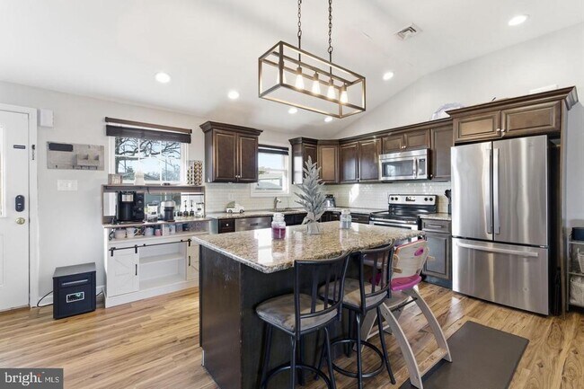 Photo - 62 Oldbrook Rd