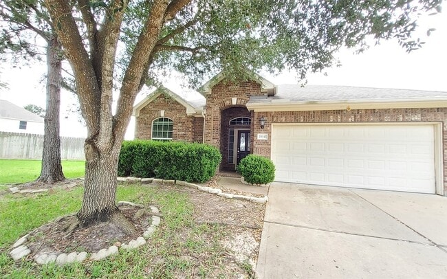 Photo - 25047 Lenora Dr