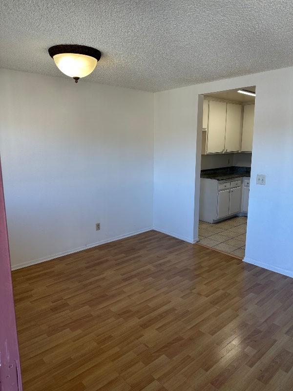 Photo - 919 E Windsor Rd Unidad 6