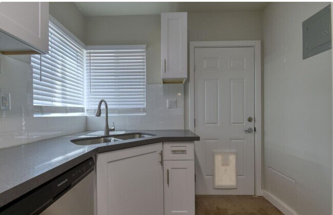 Photo - 1525 W Osborn Road Unit 6