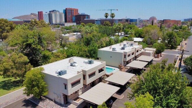 Photo - ASU Location!! Welcome to this modern and recently remodeled bedroom, 1 bathroom condo!
