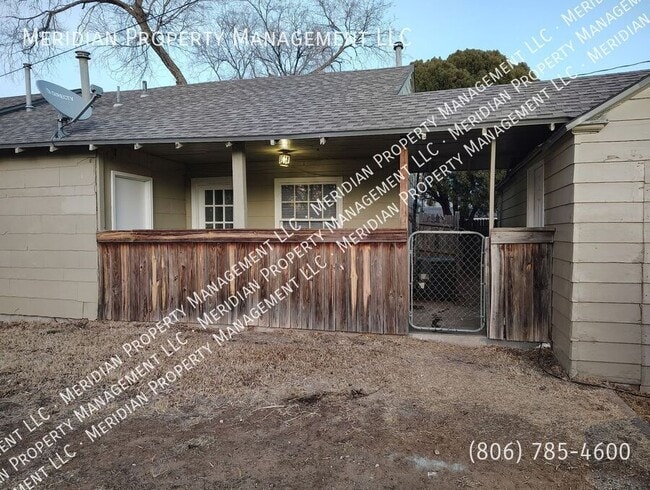 Building Photo - 2323 25th St