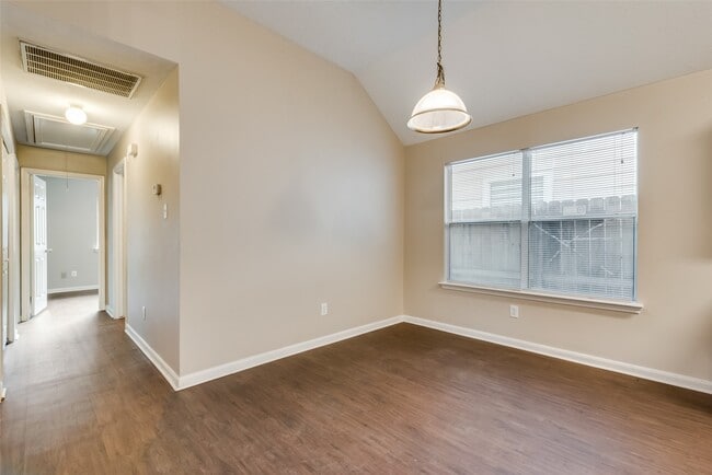 8342 Fuqua Gardens Dr