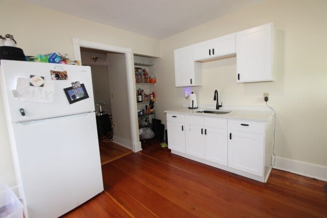 Photo - 122 Elm St Unit D