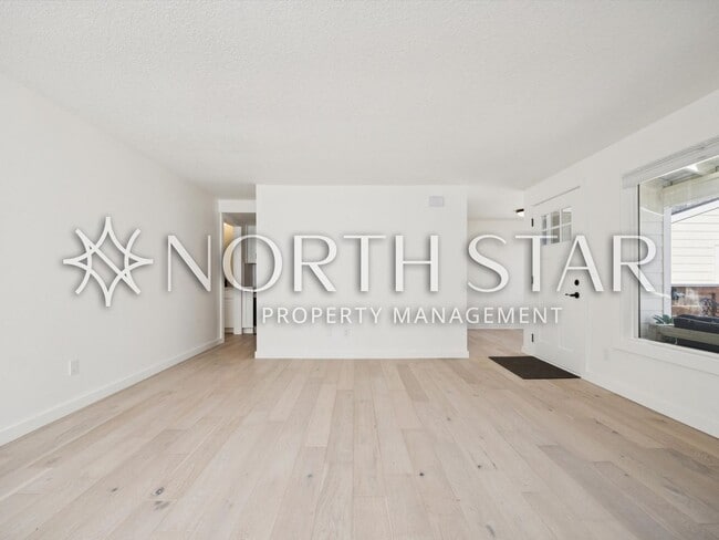 Photo - Remodeled Condo in the Heart of Old Town Lake Oswego