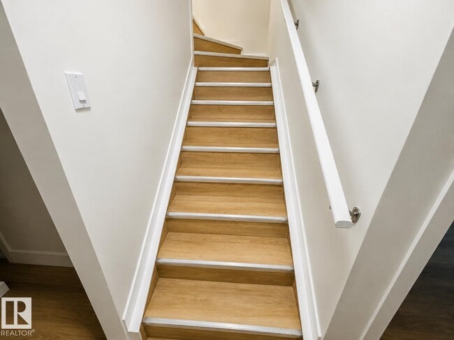 Photo - #BASEMENT 1913 209A ST NW