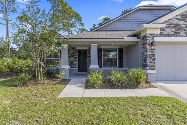 Photo - CLOSE TO EVERYTHING!