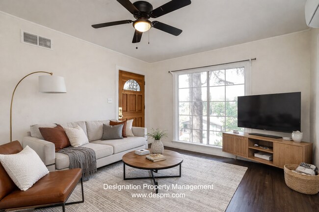 Photo - Roy Unidad 6212 Roy St