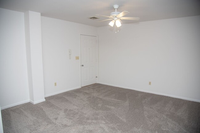 Photo - 153 E High St Apartment Unit #102