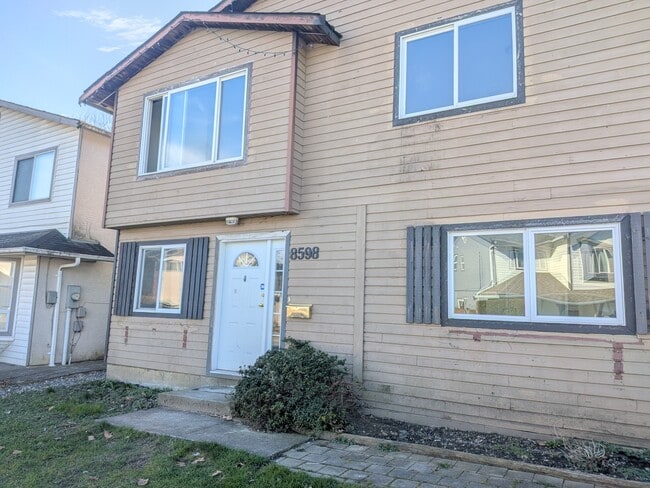 Building Photo - 8598 McCutcheon Ave