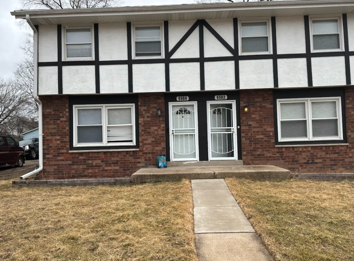 Photo - 6502 N 55th St Unit 6504 N 55th St