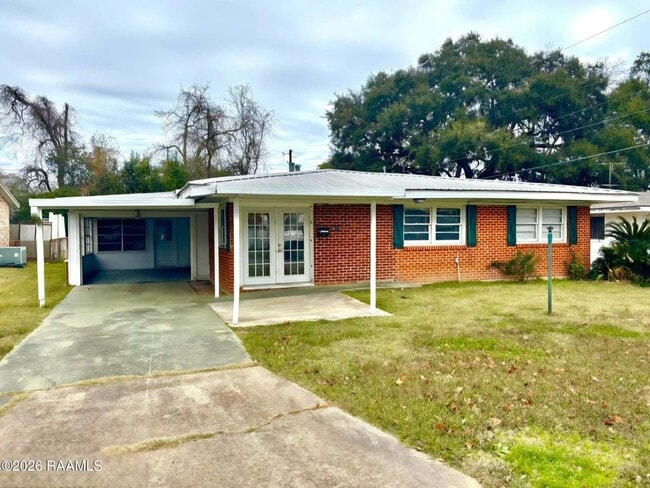 Building Photo - 617 Chickasaw Dr