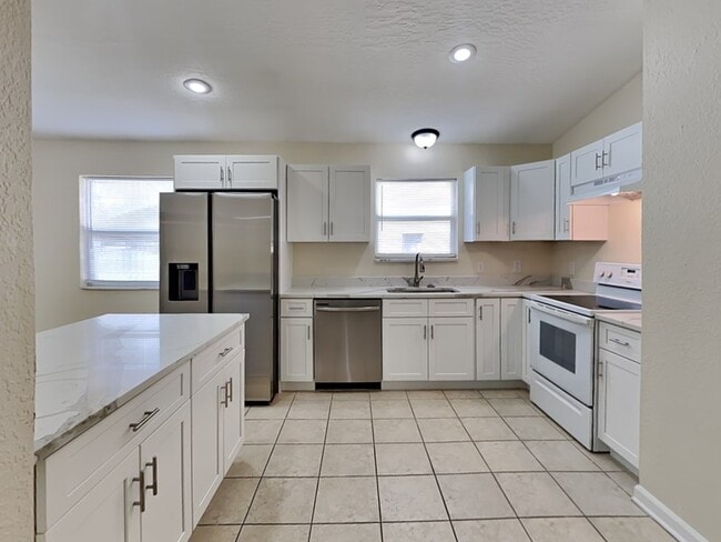Photo - 155 Plainview Dr