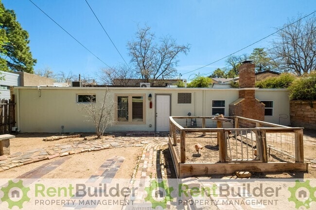 Building Photo - CALL US TODAY AT 505-808-5467 to SCHEDULE ... Rental