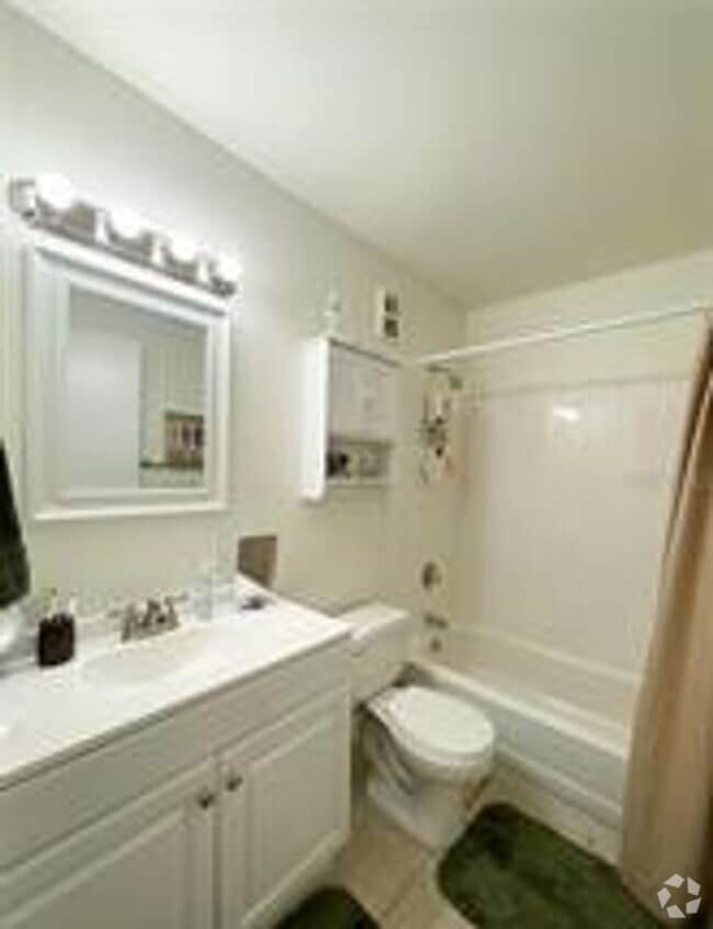 Building Photo - Windsor Park 1212 Unit Windsor Park 1212 - Bedroom 3 Rental