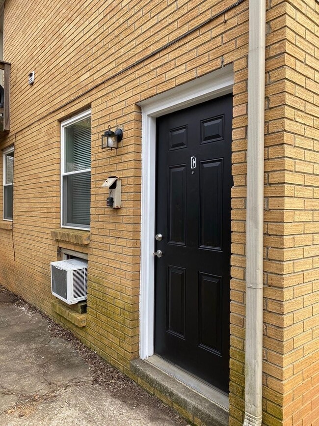 Photo - 812 Bradley St Unit C