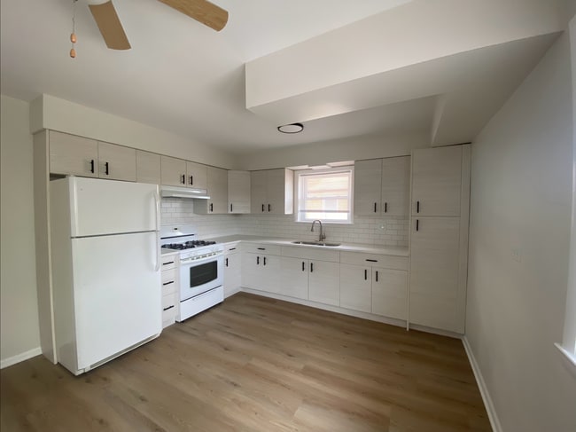 Photo - 8246 W Grand Ave Apartments