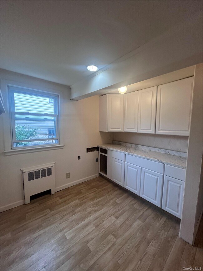 Photo - 348 E Beech St Unit Lower