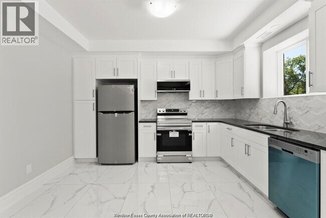 Photo - 2280 Daytona Ave