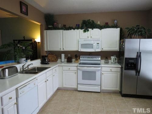 Photo - 213 Canyon Lake Cir