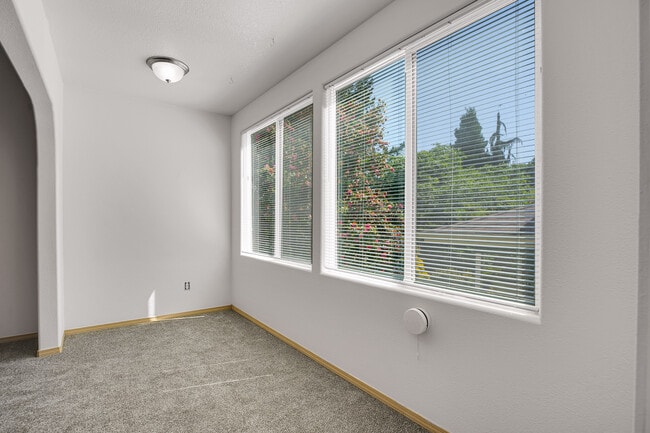 Alcove - Burnside East