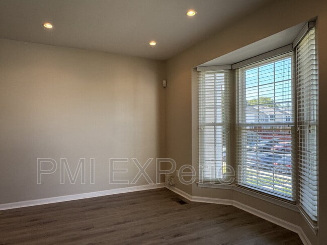 Photo - 11303 Golden Eagle Pl