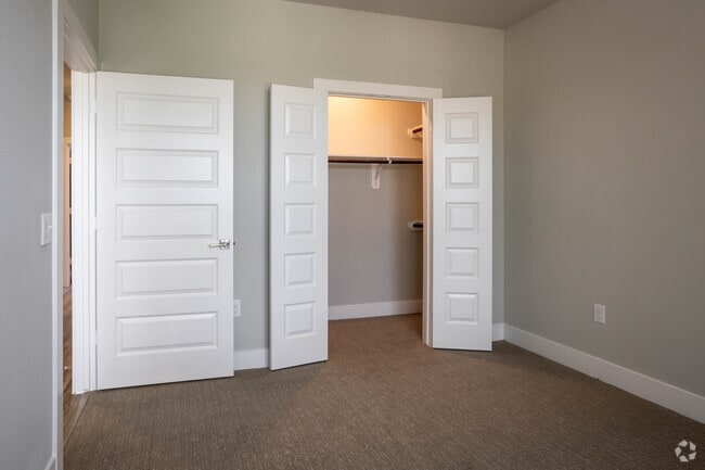 2 BR, 1.5 BA - 1,451 SF