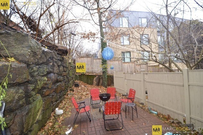 Photo - 10 Sewall St