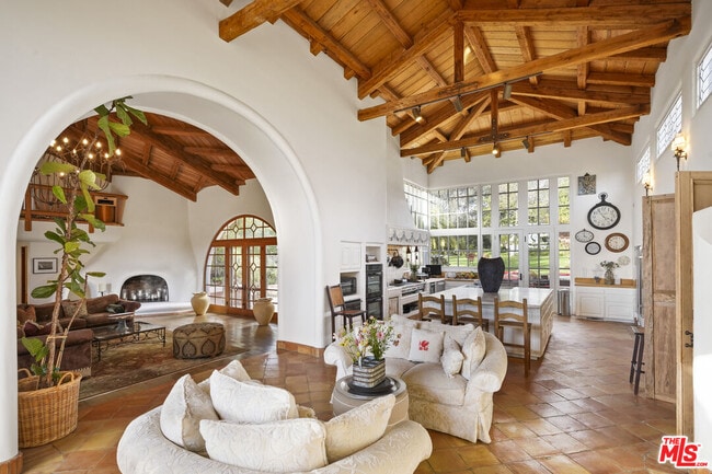 Photo - 7332 Birdview Ave