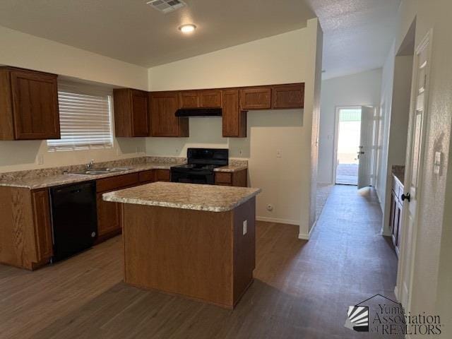 Photo - 4584 S Cedar Ave