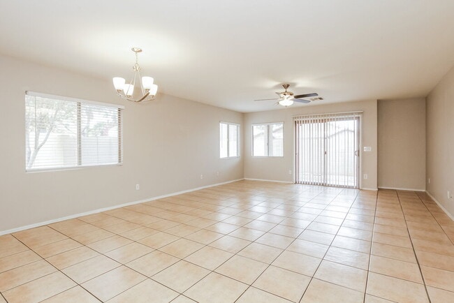 Photo - 8418 W Watkins St