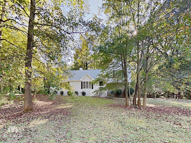 Building Photo - 1427 Hillside Pl SE