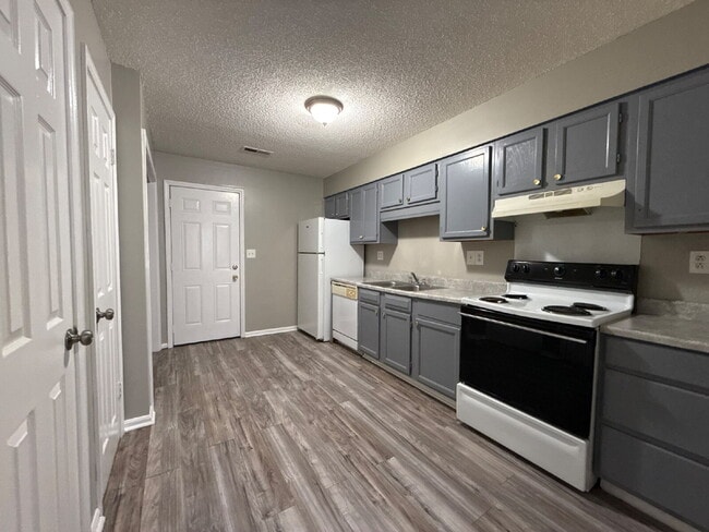 Photo - 4424 Torrance Dr NW Unidad Apt. 15