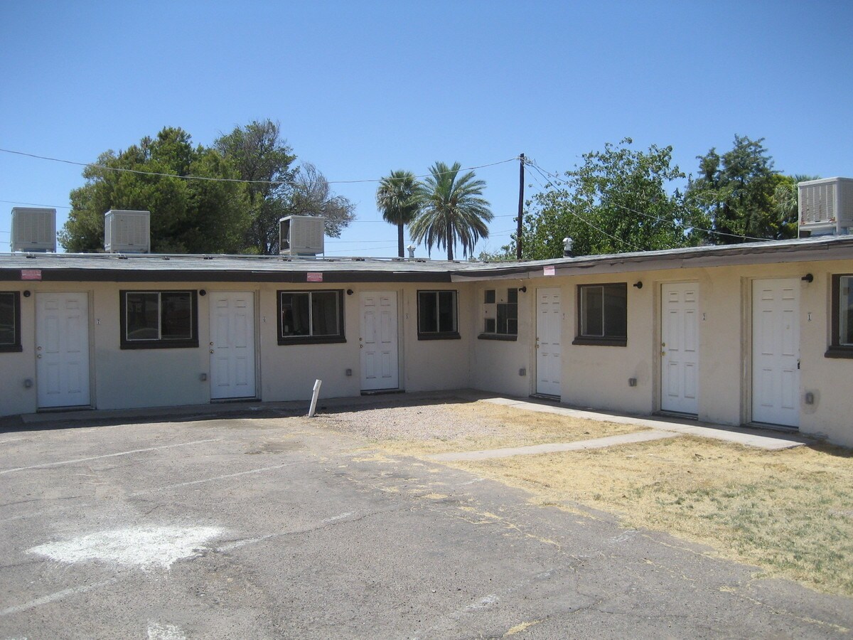 Photo - 1812 N 35th Ave Apartments