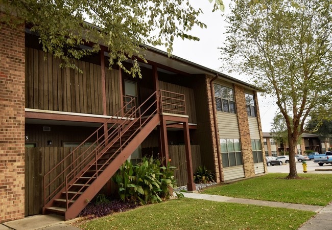 Silver Creek Apartments - Silver Creek Apartments