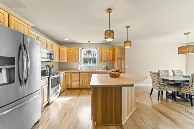 Photo - 9121 Weatherstone Rd