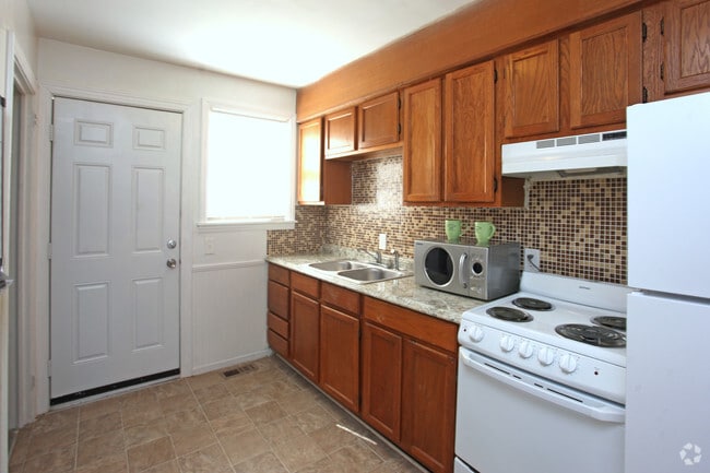 Kitchen - GARDEN VILLAS