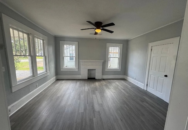 Photo - 2514 Poplar St