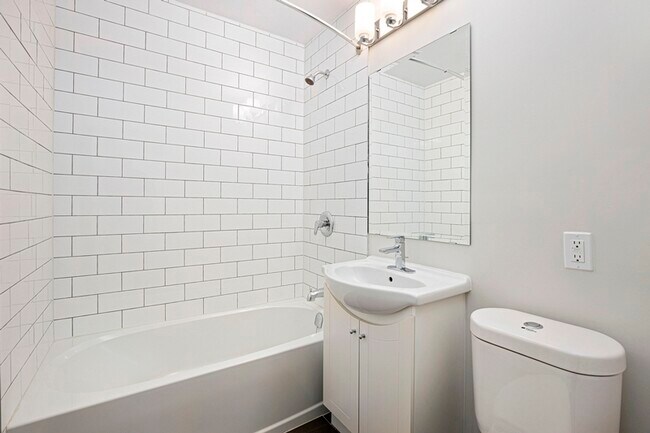 Photo - 3101 & 3111 Eglinton Ave E