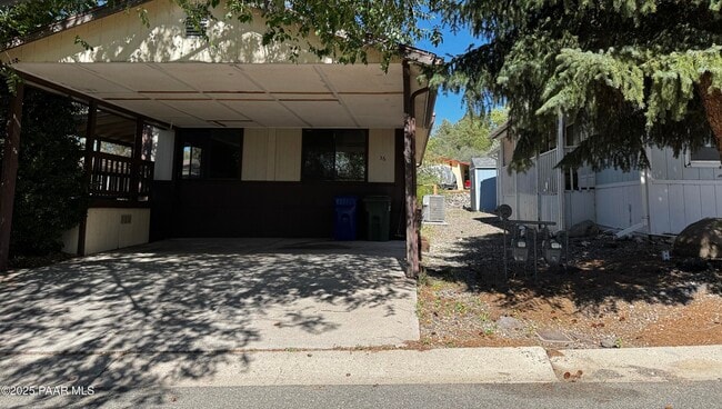 Building Photo - 2851 Smoke Tree Ln Rental