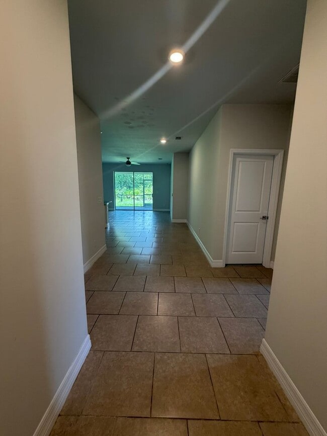 Photo - 1031 San Cristobal Ave