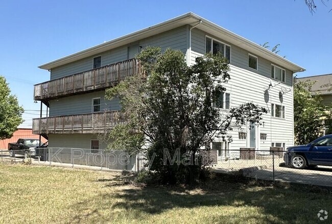Building Photo - 1815 8th Ave N Unit #02 Rental