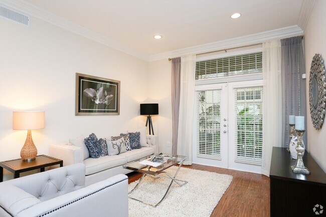 Photo - Easy to Picture Yourself Here Unit LRB1