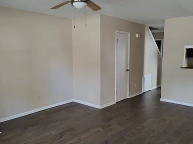 Photo - 112 Leila Ln Unit B